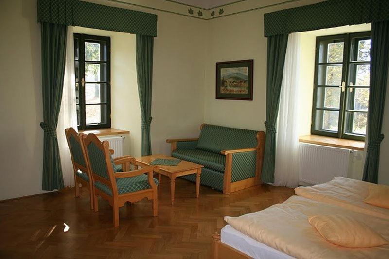 Hotel Svaty Tomas Predni Vyton Exterior photo
