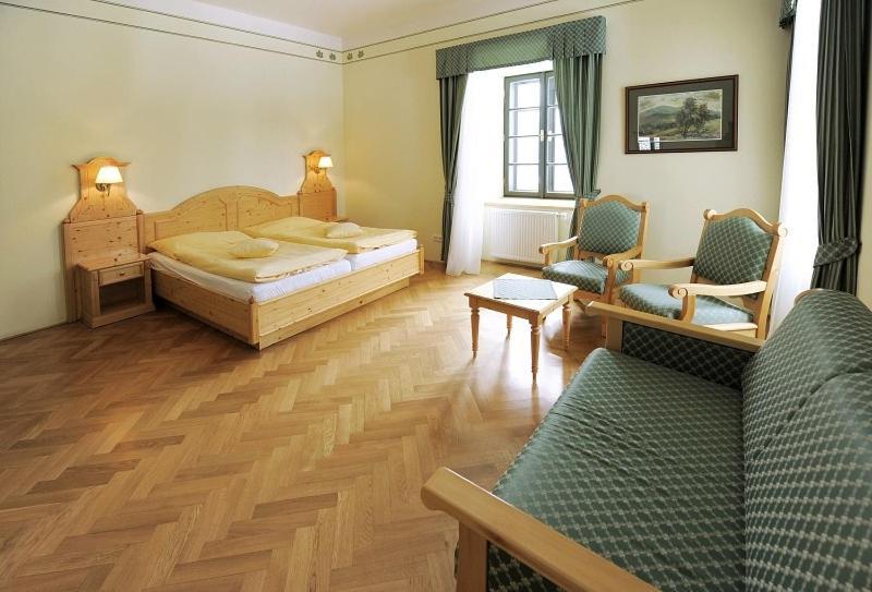 Hotel Svaty Tomas Predni Vyton Exterior photo
