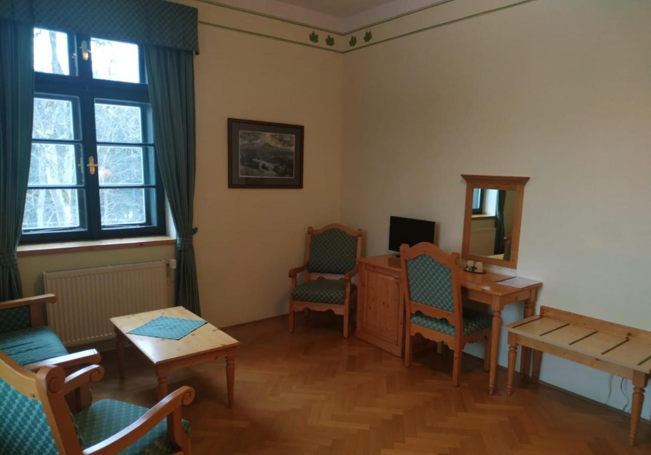Hotel Svaty Tomas Predni Vyton Exterior photo